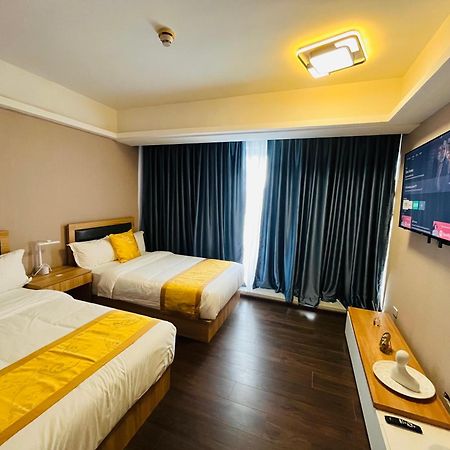 Davao City Aeontower Suites&Hotel By Cmc מראה חיצוני תמונה