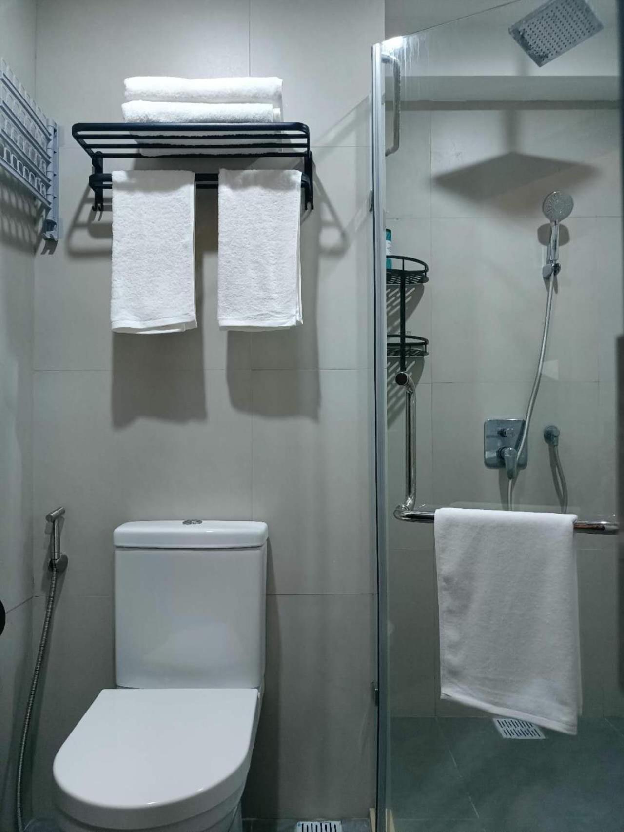 Davao City Aeontower Suites&Hotel By Cmc מראה חיצוני תמונה