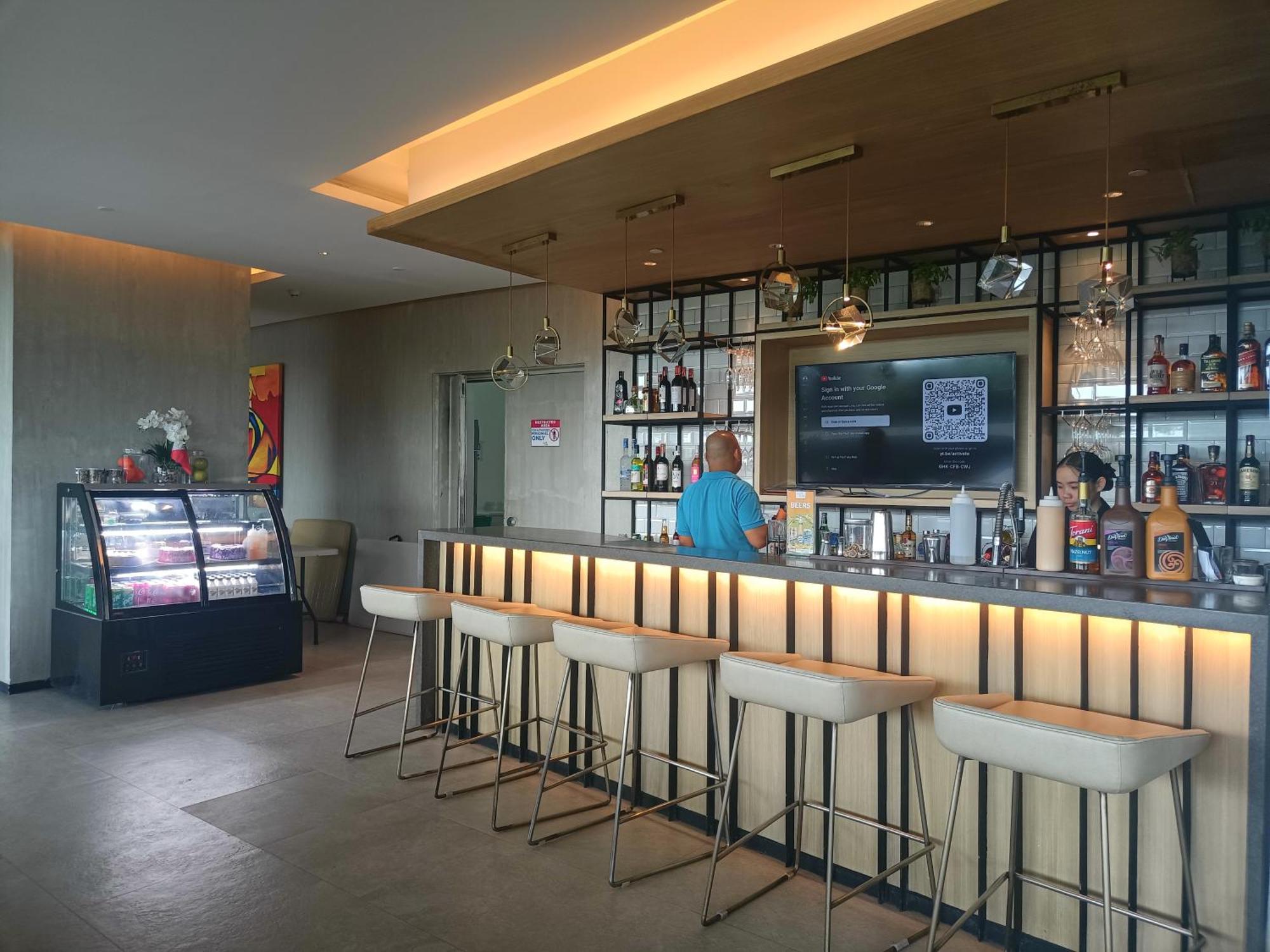 Davao City Aeontower Suites&Hotel By Cmc מראה חיצוני תמונה
