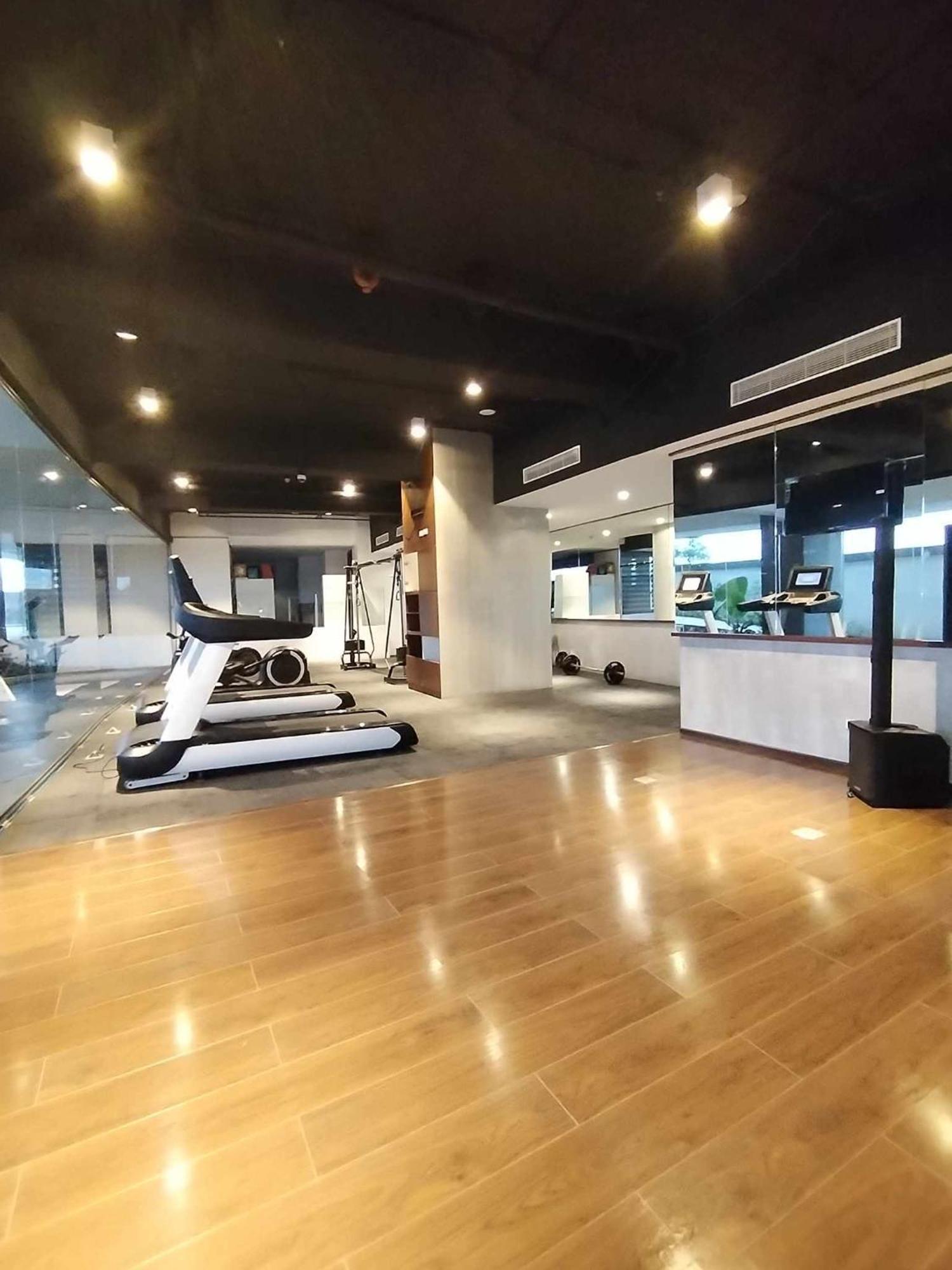 Davao City Aeontower Suites&Hotel By Cmc מראה חיצוני תמונה